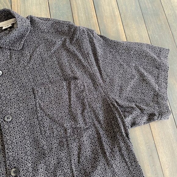 Tommy Bahama Short Sleeve Traveling Geo Camp Shirt Matte Black - Mens Large (L8) - Picture 3 of 8